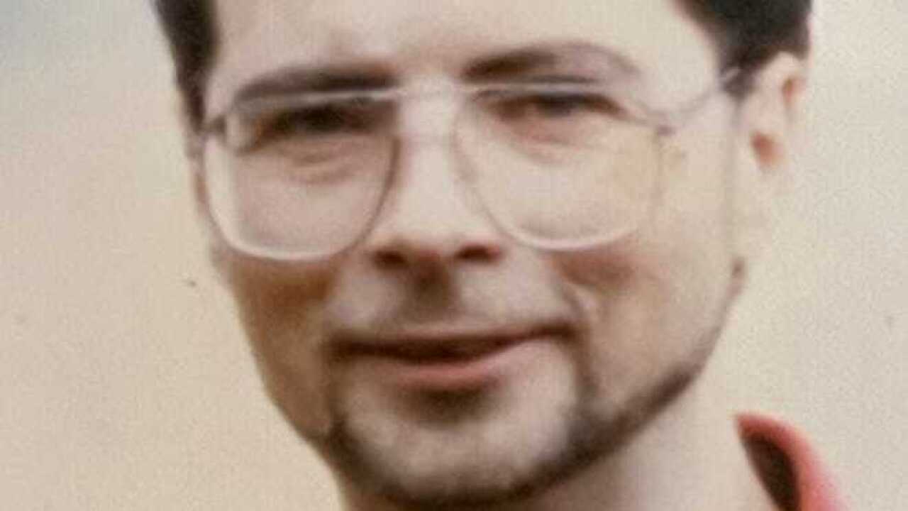 [IMAGE] 'Hope for the loved ones': Investigators solve 20-year mystery of unidentified Phoenix man